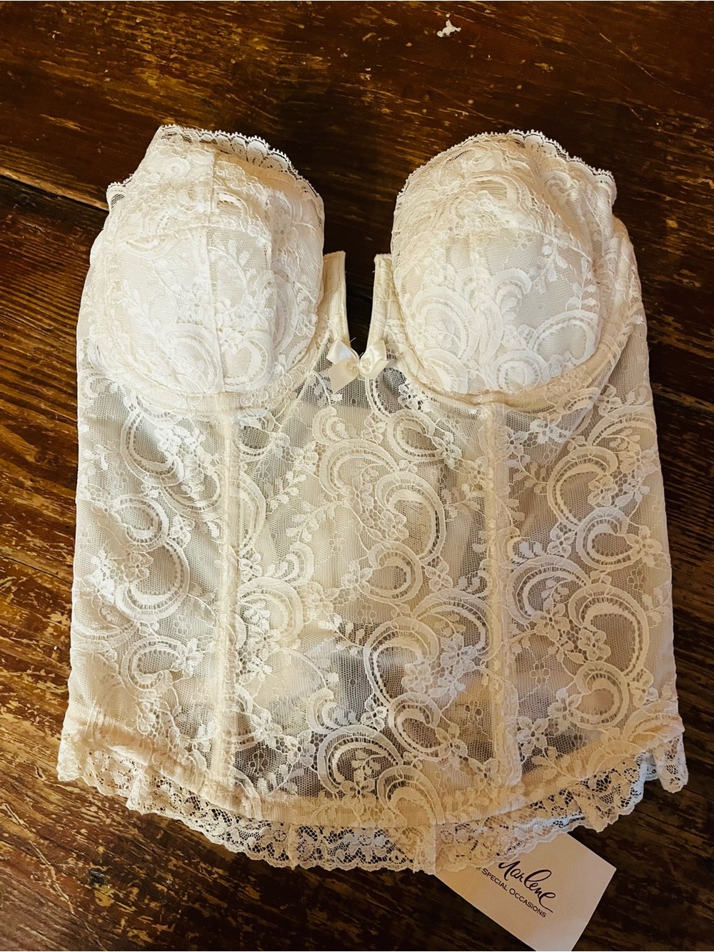 Lady Marlene Vintage 80’s-90s Cream Lace Strapless Corset/Bustier Sz. 36C